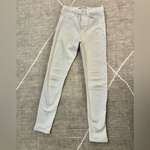 Celebrity Pink High Rise Skinny Jean — Size 25/1